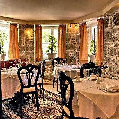 Готель Archontiko Mytilinis Lesbos Island Екстер'єр фото