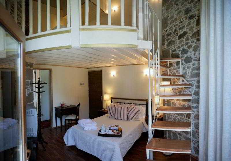 Готель Archontiko Mytilinis Lesbos Island Екстер'єр фото
